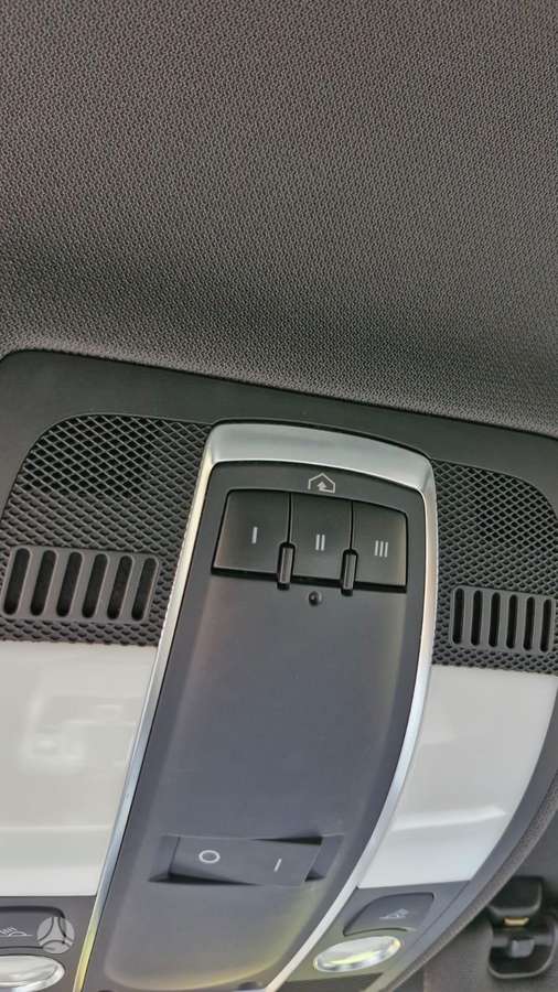 Audi A6 2010 — photo 11