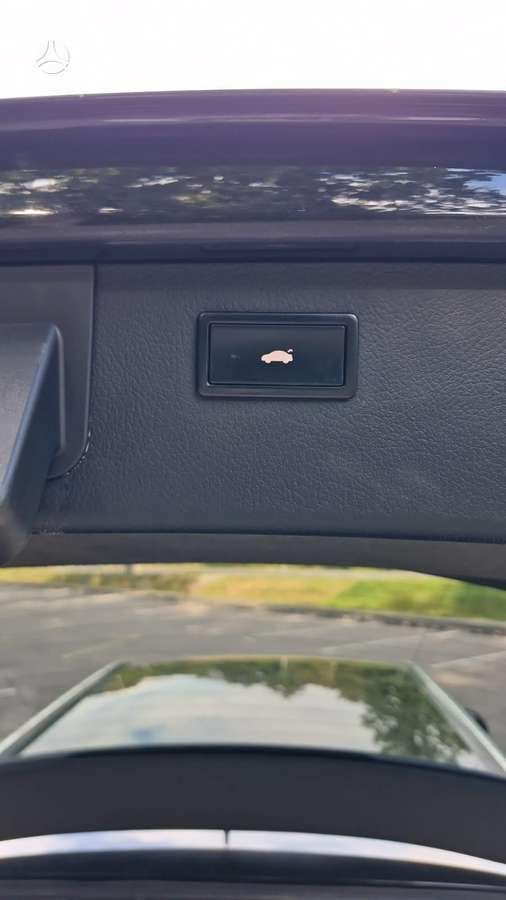 Audi A6 2010 — photo 16