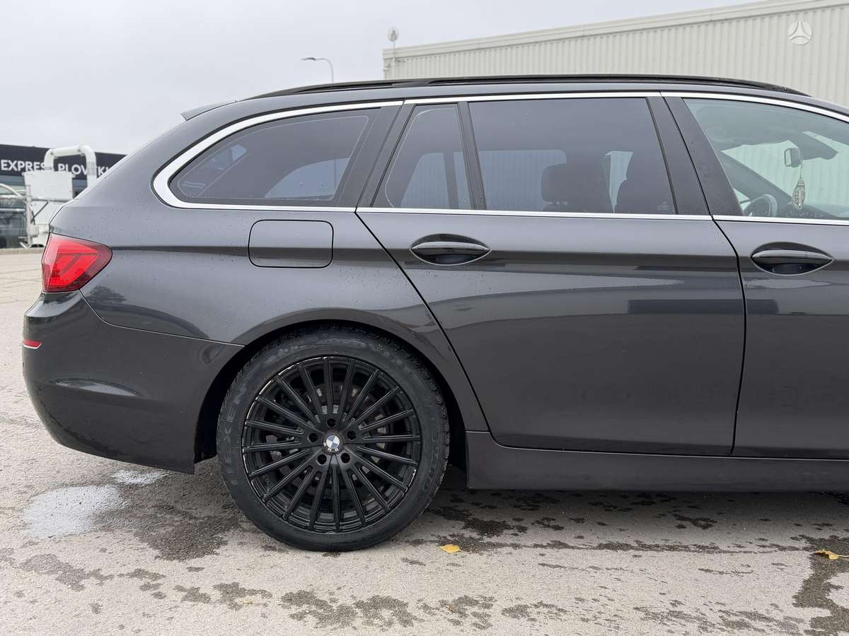 BMW 530 2011 — photo 10