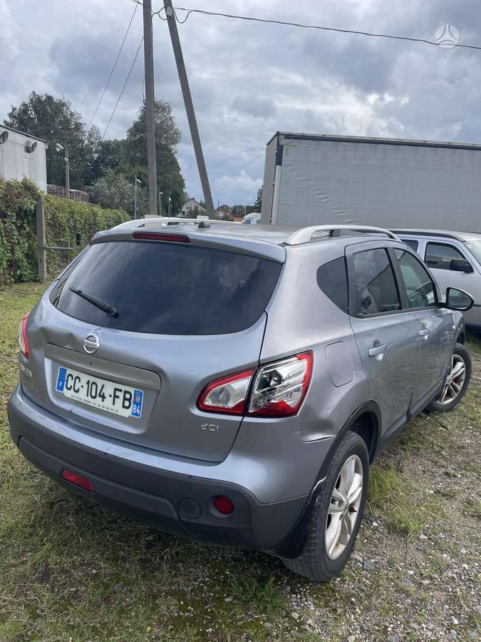Nissan Qashqai 2012 — двигун 1461 cm³, 110 HP (81kW)
