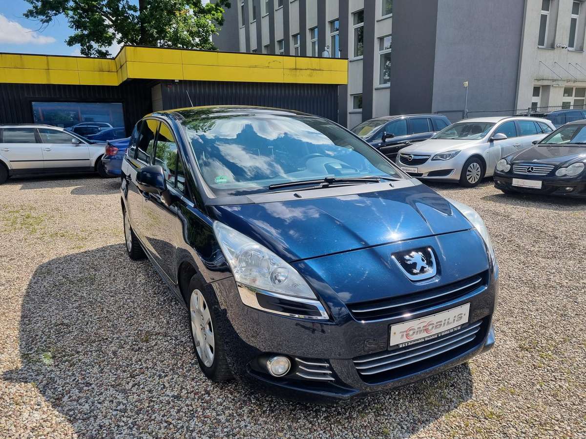 Peugeot 5008 2010 — авто для ЗСУ з Європи