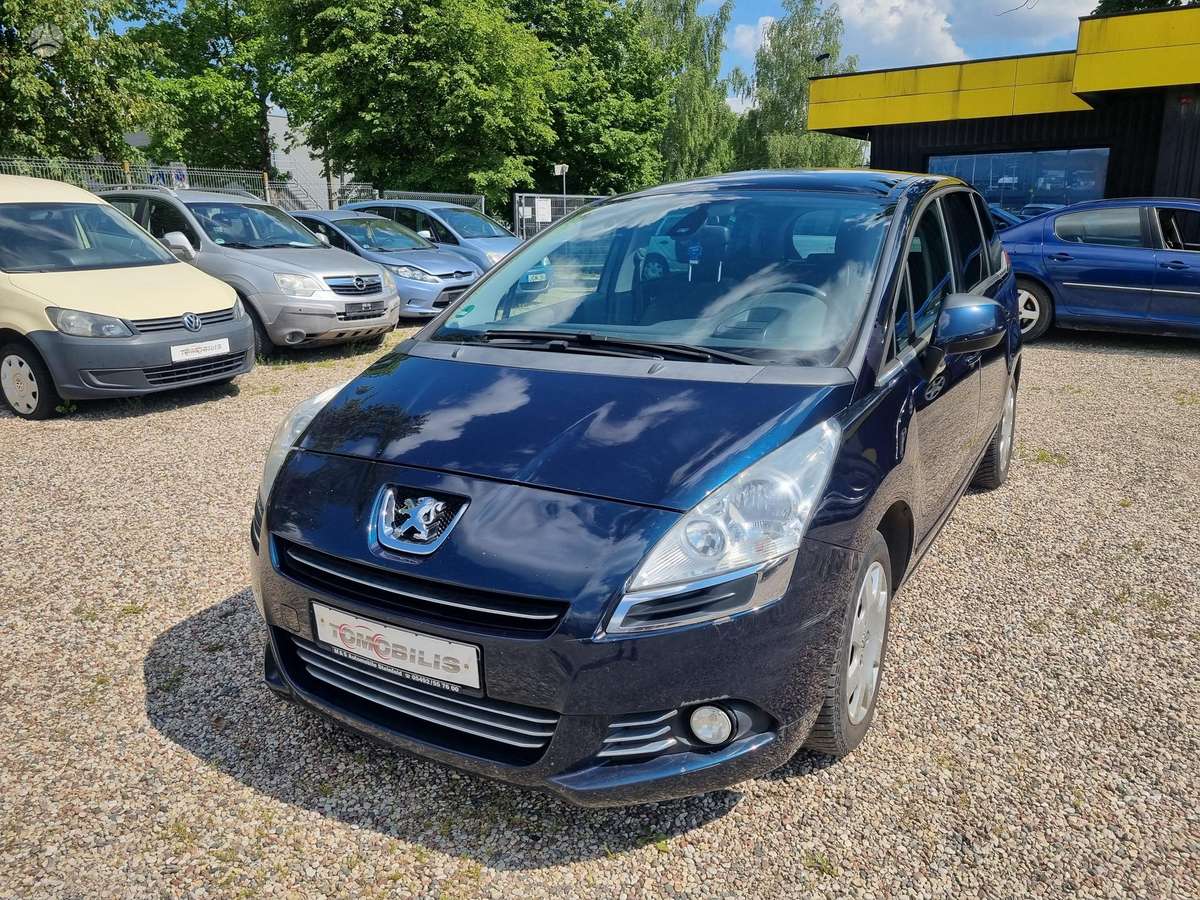 Peugeot 5008 2010 — двигун 2000 cm³, 150 HP (110kW)