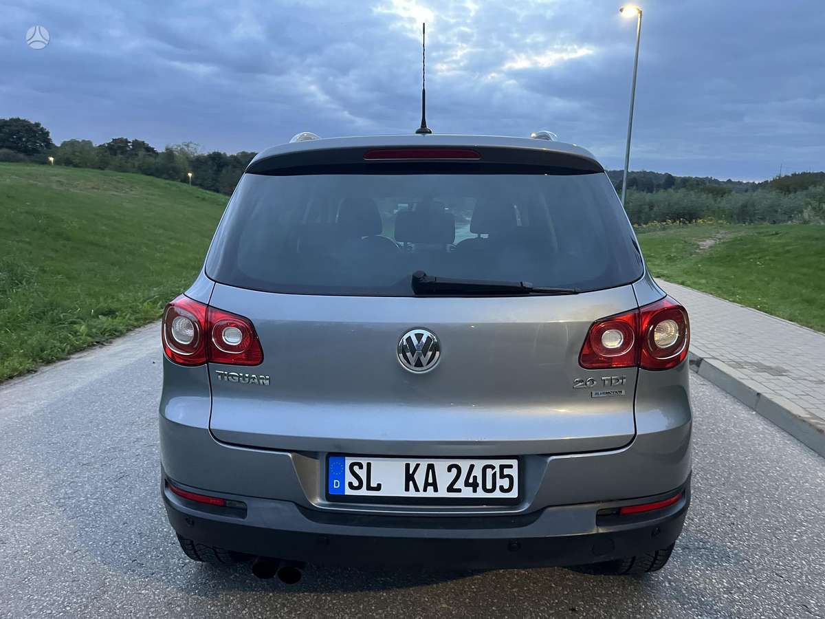 Volkswagen Tiguan 2010 — photo 10