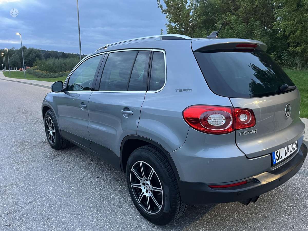 Volkswagen Tiguan 2010 — photo 16