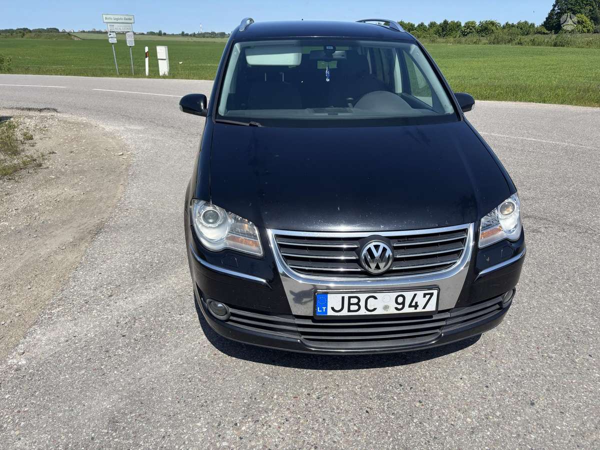 Volkswagen Touran 2007 — engine 2000 cm³, 140 HP (103kW)