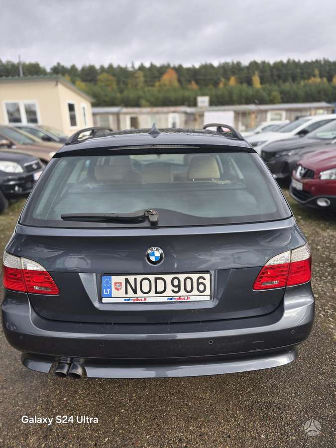 BMW 525 2007 — вигляд ззаду