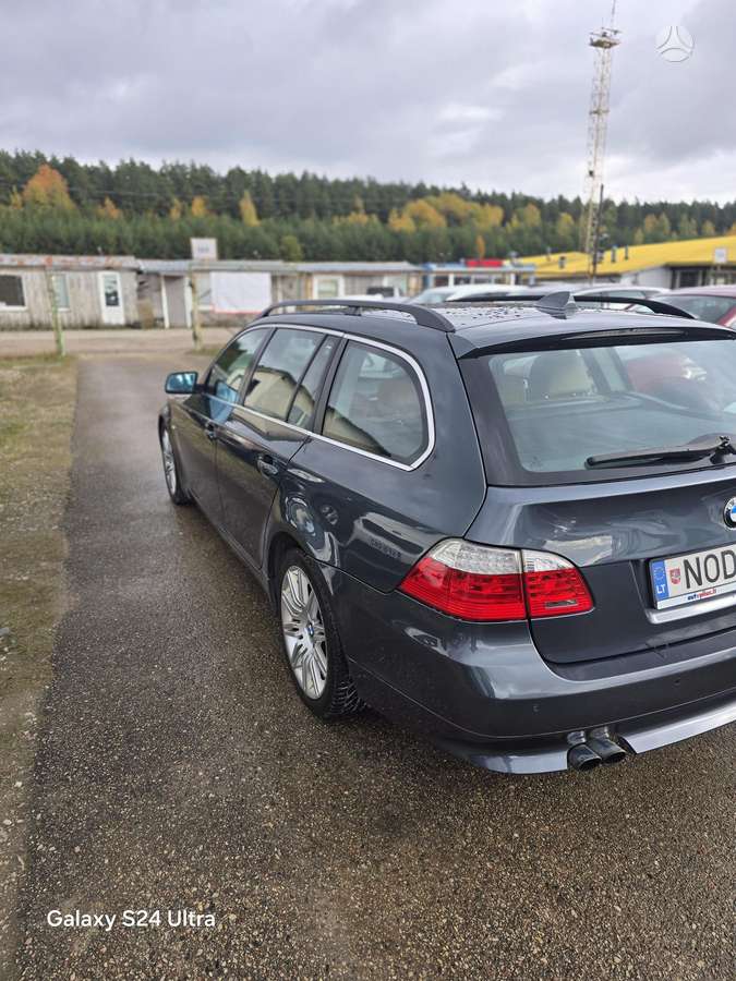 BMW 525 2007 — салон
