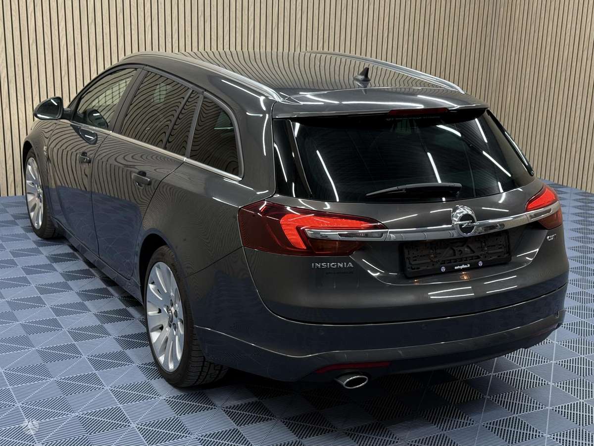 Opel Insignia 2014 — photo 11