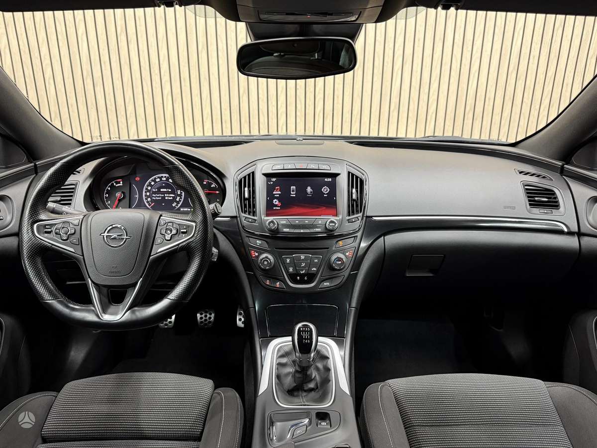 Opel Insignia 2014 — photo 21