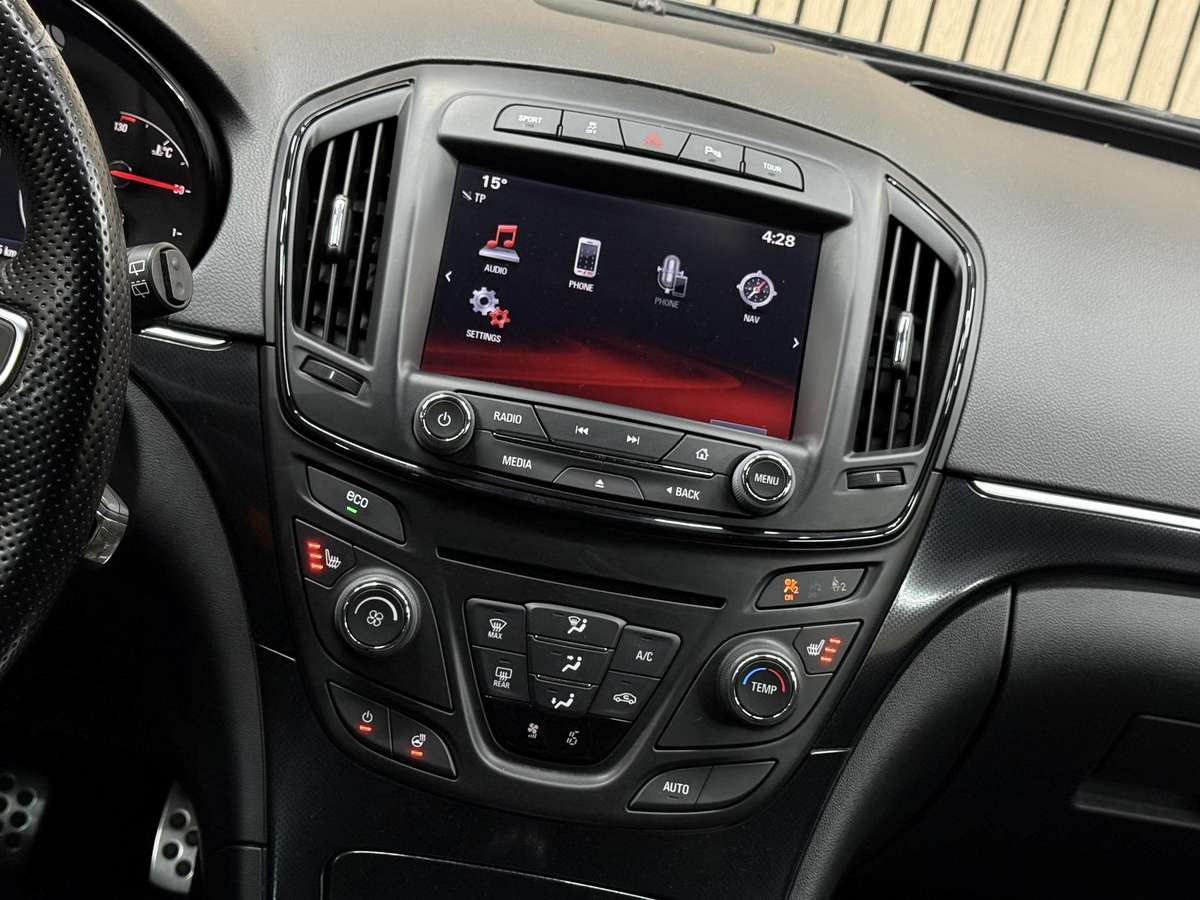 Opel Insignia 2014 — photo 27