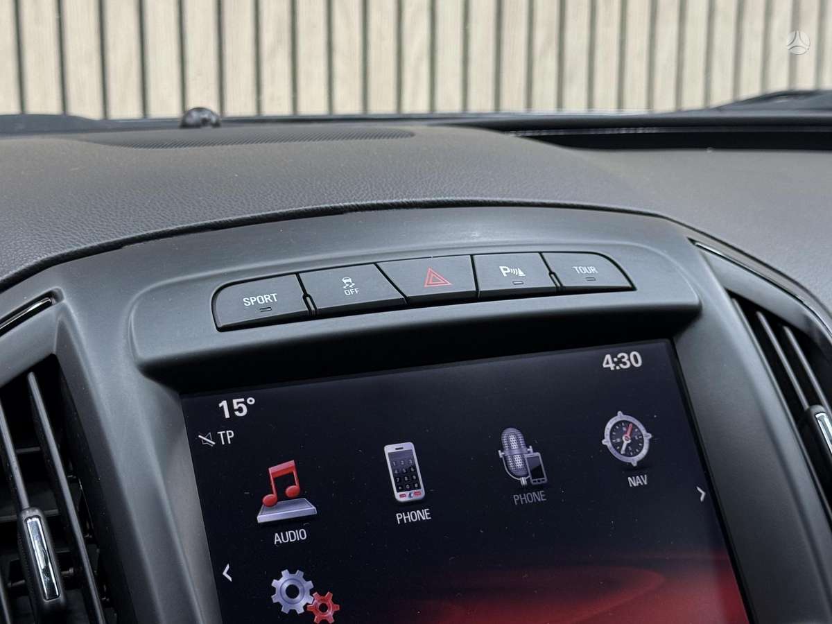 Opel Insignia 2014 — photo 28