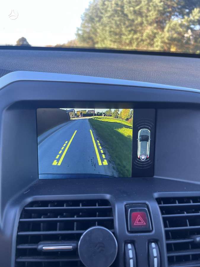 Volvo XC60 2014 — photo 17