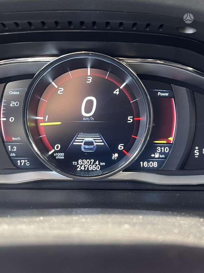 Volvo XC60 2014 — photo 18