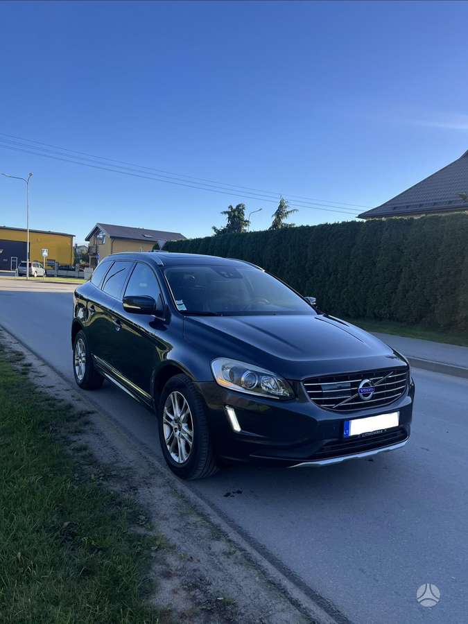 Volvo XC60 2014 — rear view