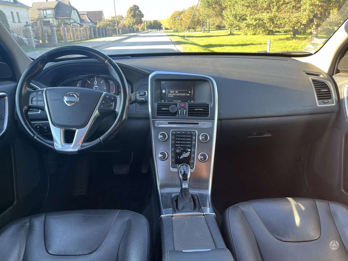 Volvo XC60 2014 — photo 7
