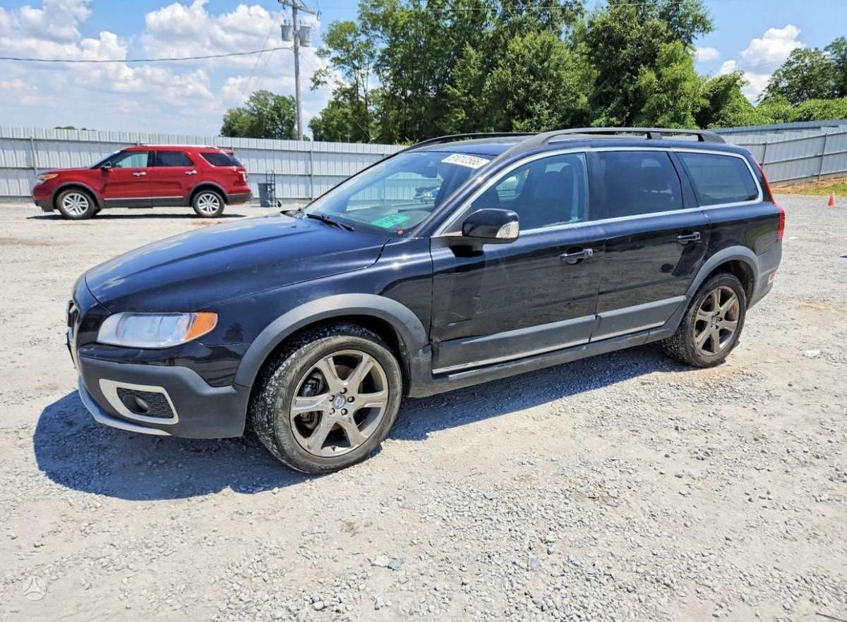 Volvo XC70 2013 — vehicle for AFU Ukraine