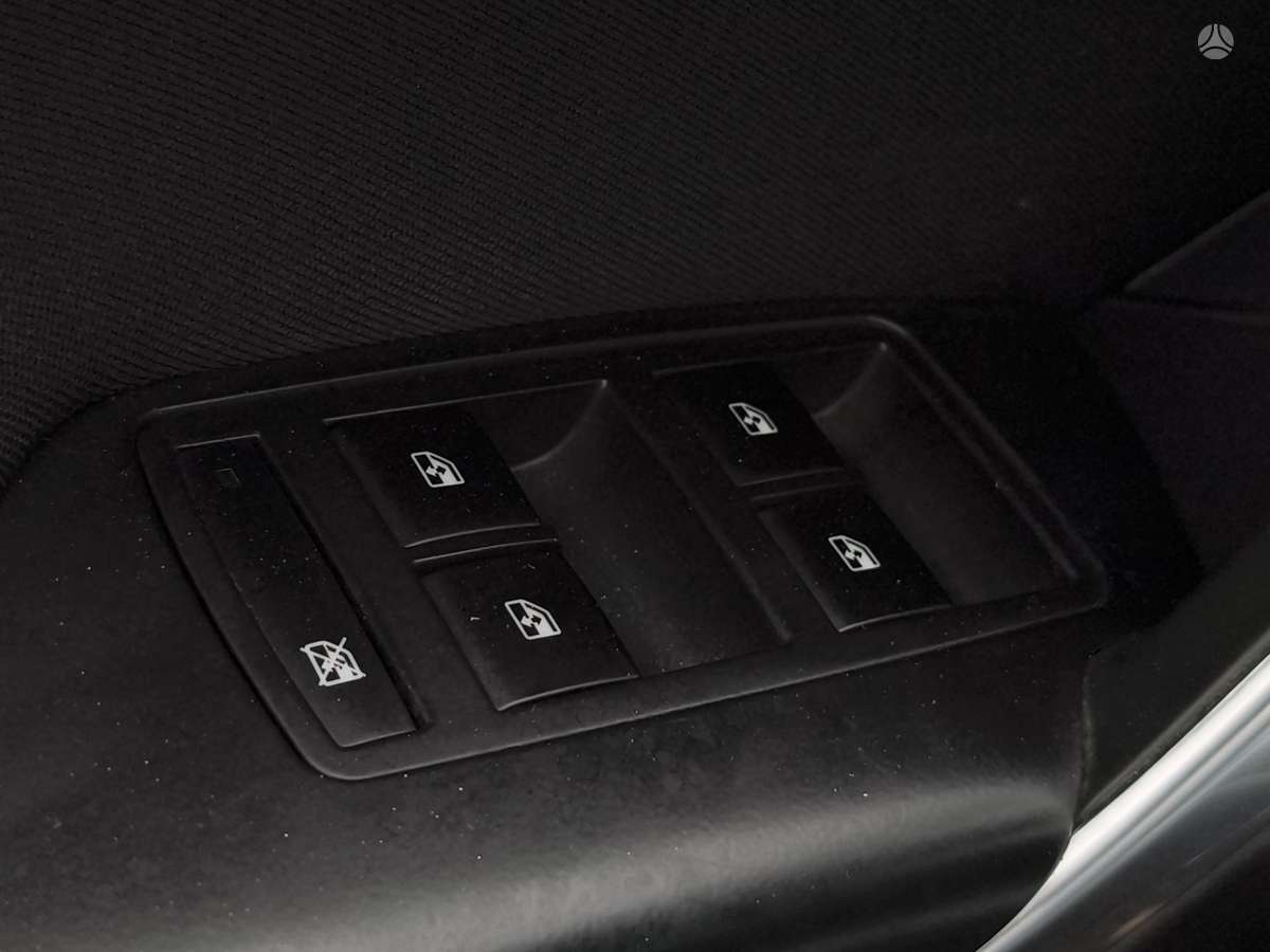 Opel Insignia 2014 — photo 15