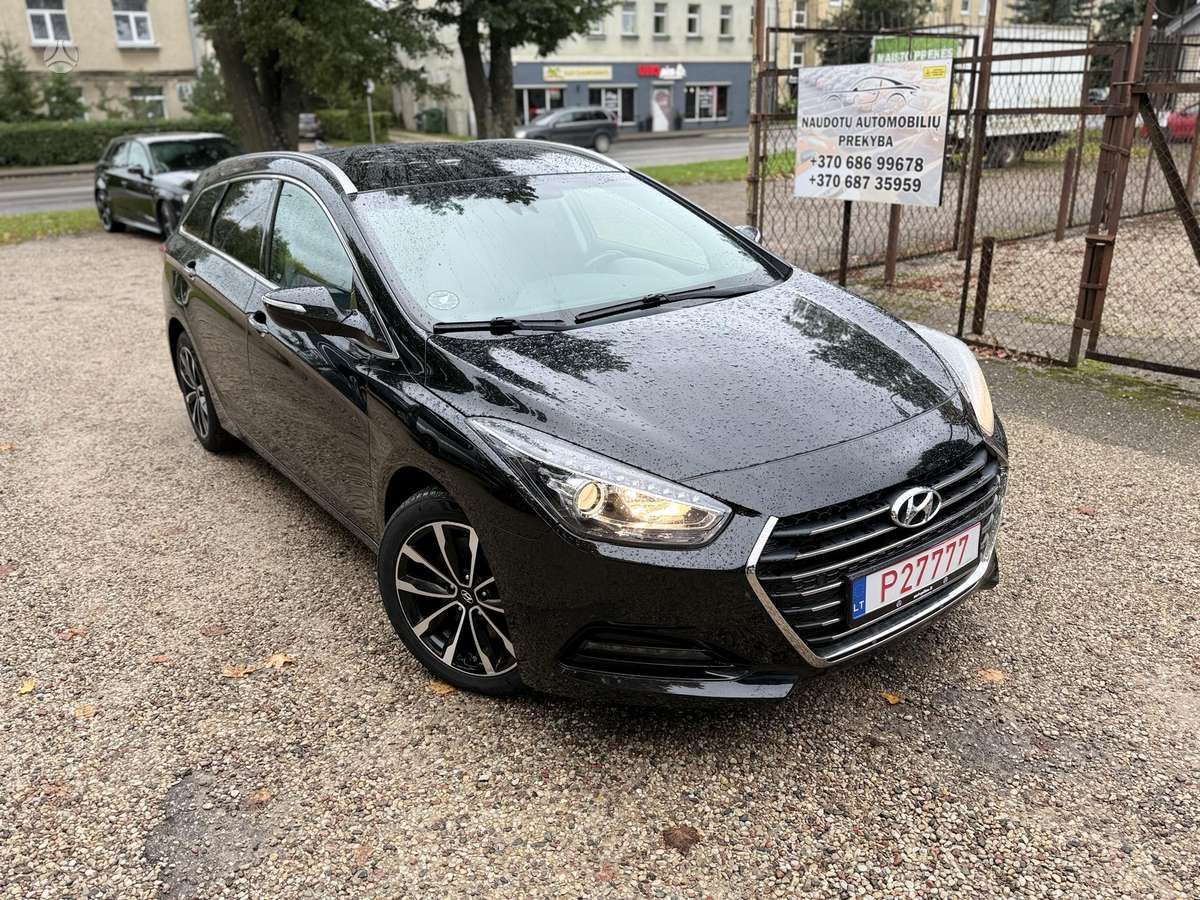 Hyundai i40 2014 — interior