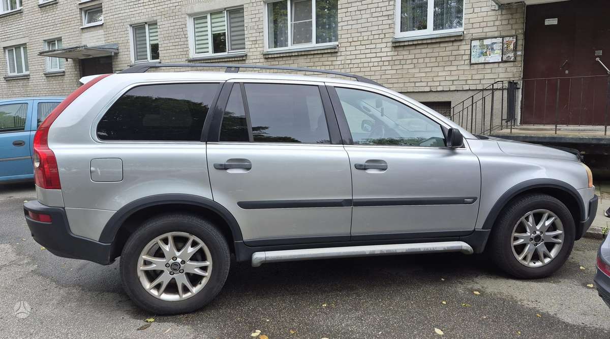 Volvo XC90 2004 — photo 6