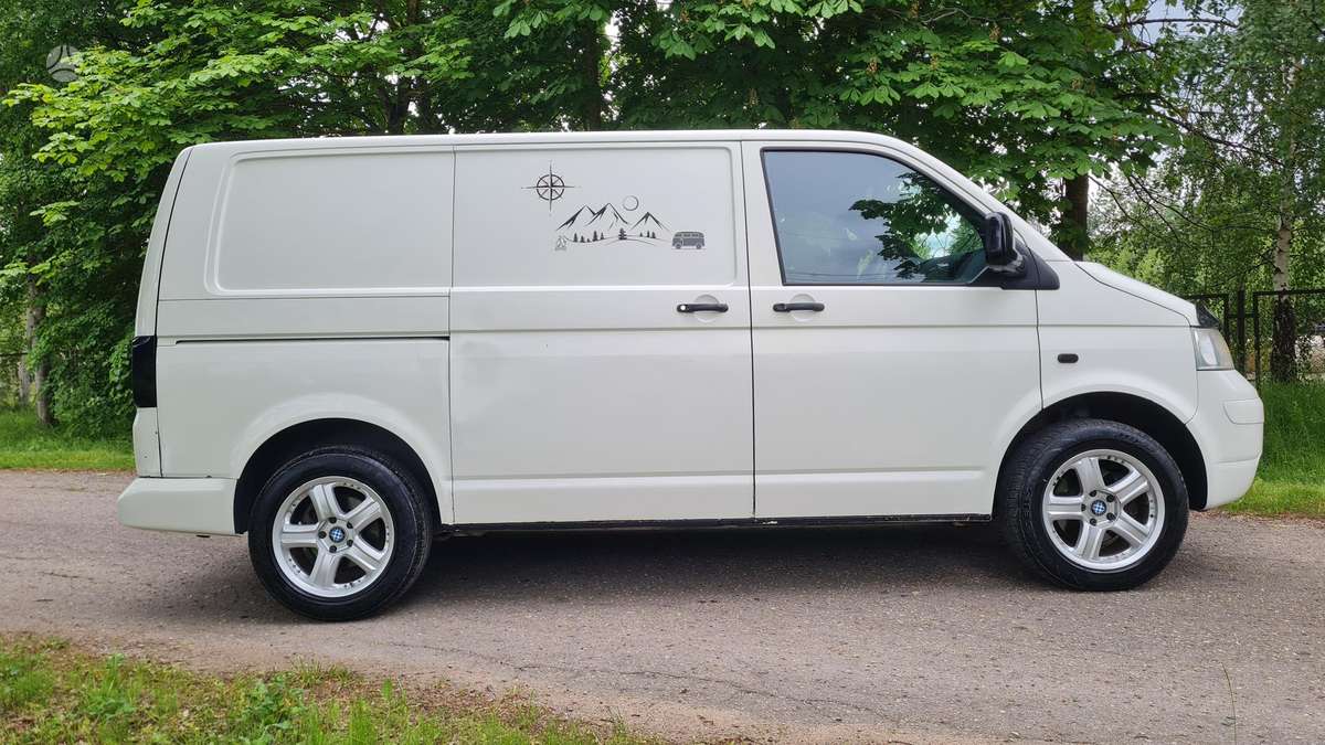 Volkswagen Transporter 2010 — engine 1896 cm³, 102 HP (75kW)