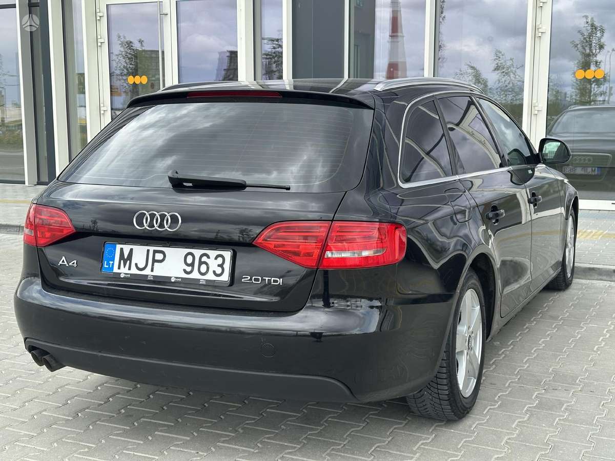 Audi A4 2008 — двигун 1986 cm³, 140 HP (103kW)