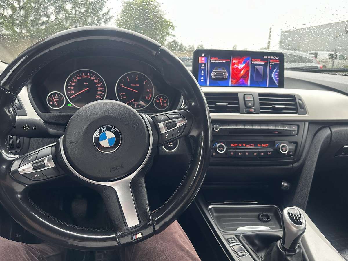BMW 318 2014 — photo 6