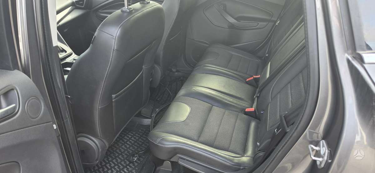 Ford Kuga 2015 — photo 7