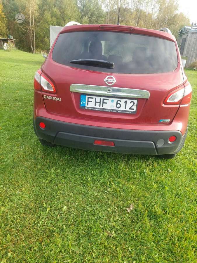 Nissan Qashqai 2011 — вигляд ззаду
