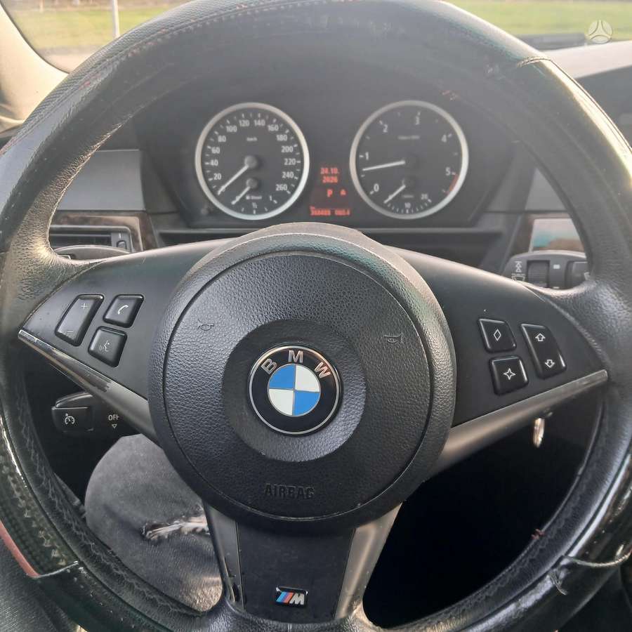 BMW 530 2005 — photo 10