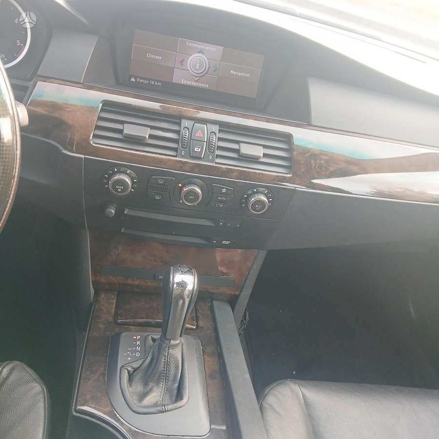 BMW 530 2005 — photo 11