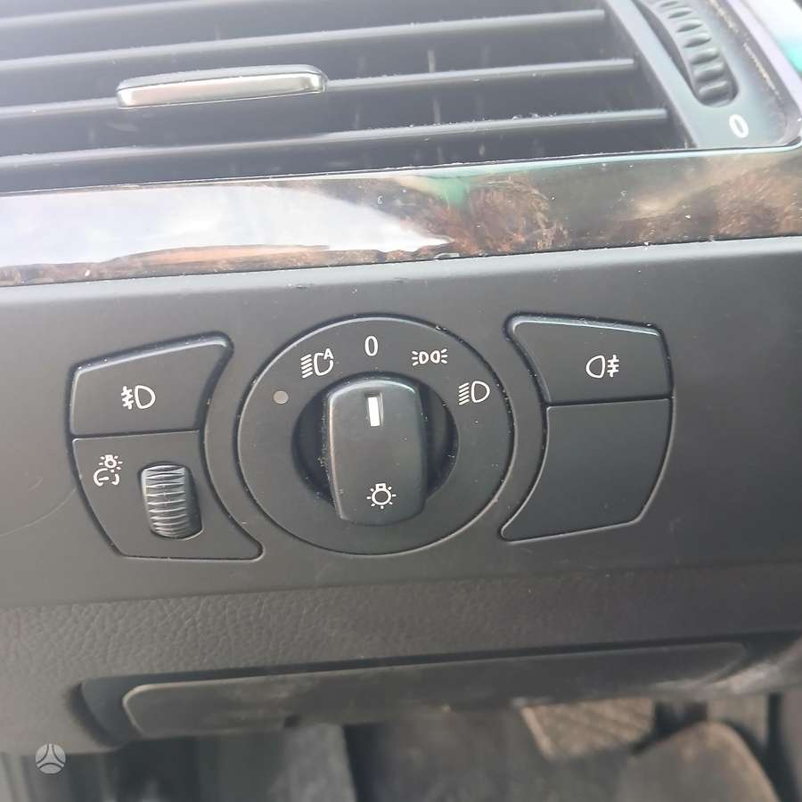 BMW 530 2005 — photo 13