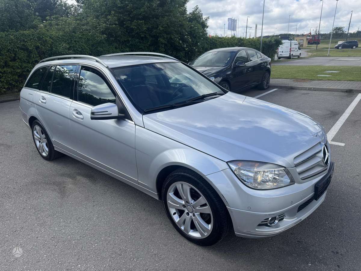 Mercedes-Benz C220, 2010