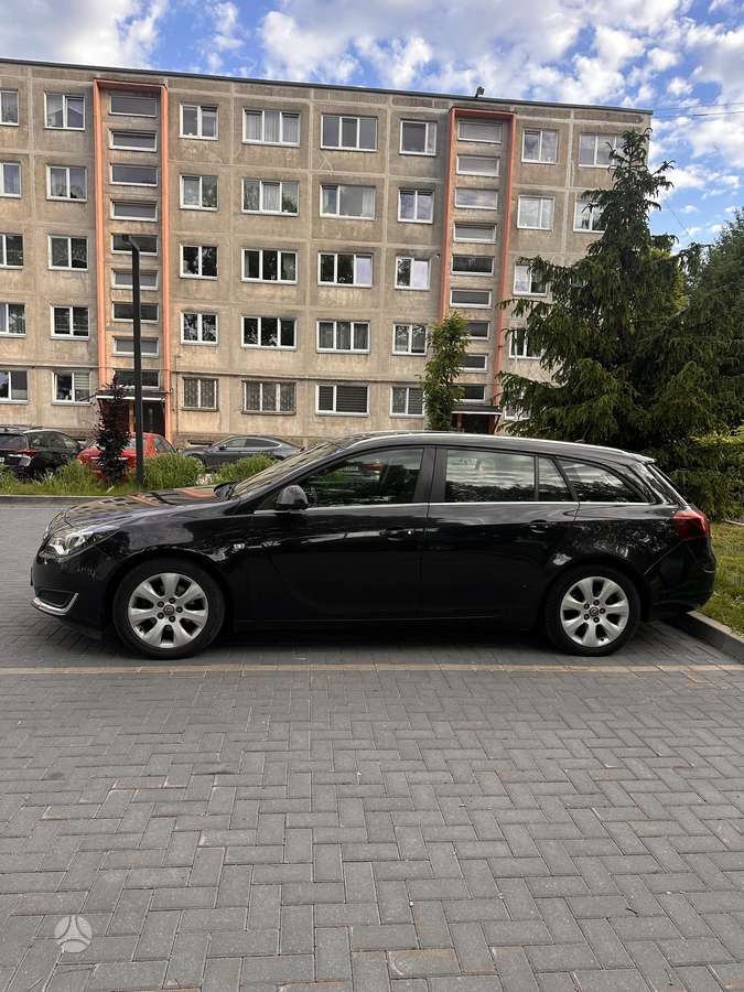 Opel Insignia 2014 — engine 1956 cm³, 140 HP (103kW)