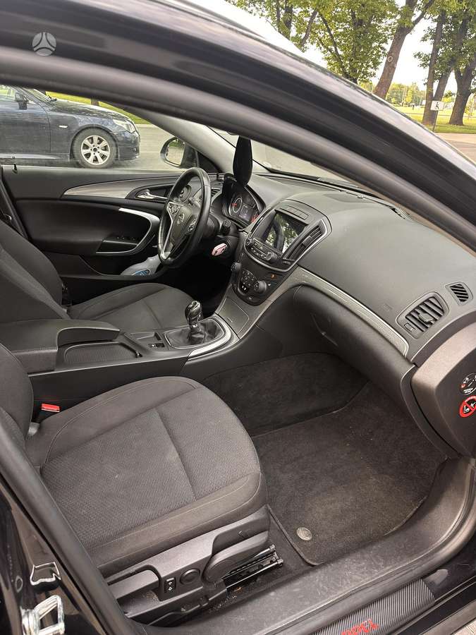 Opel Insignia 2014 — photo 8
