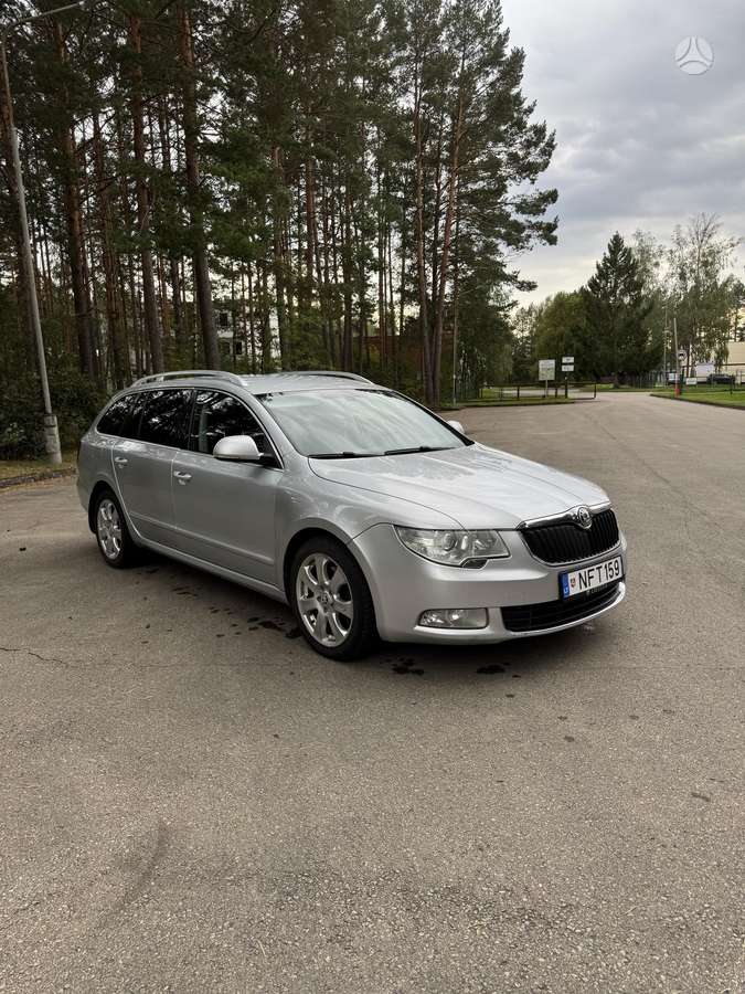 Skoda Superb 2010 — photo 7