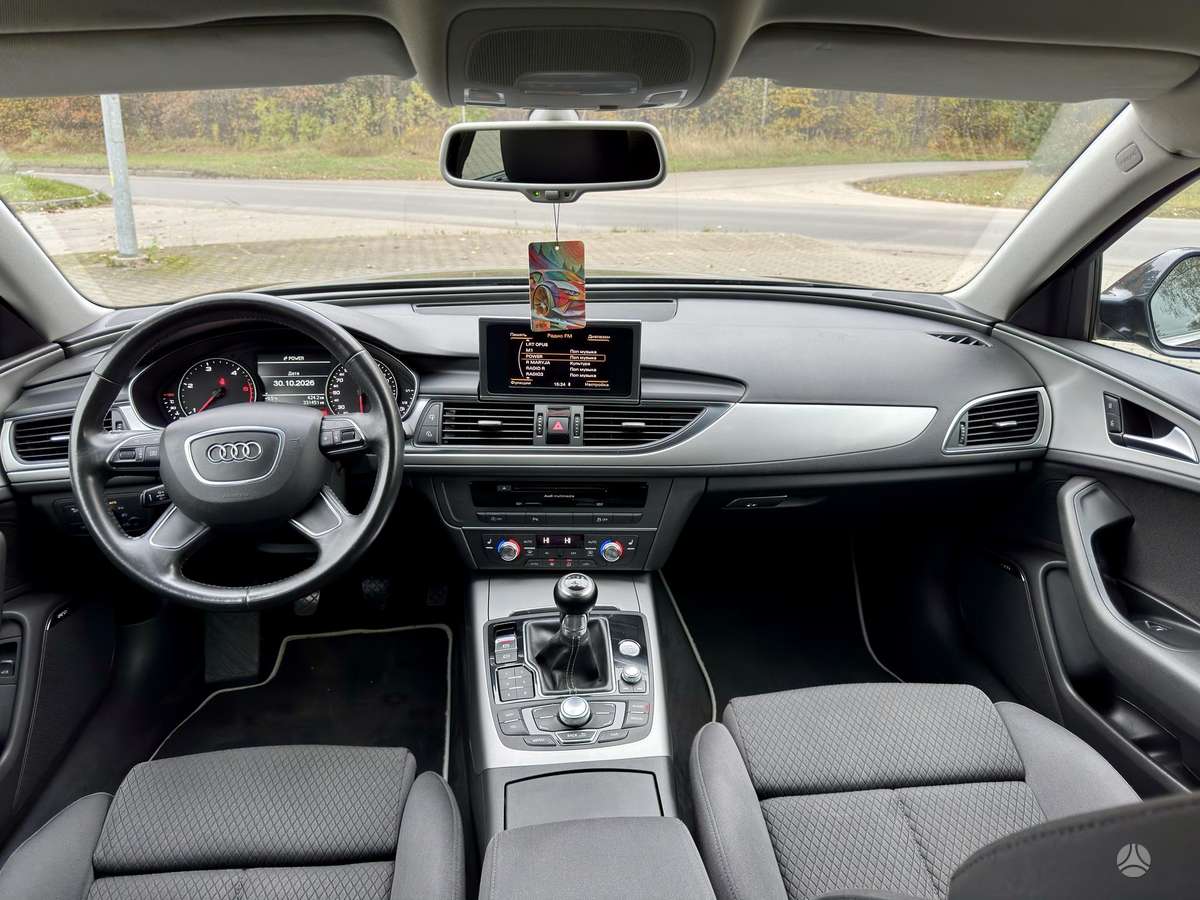 Audi A6 2012 — photo 18
