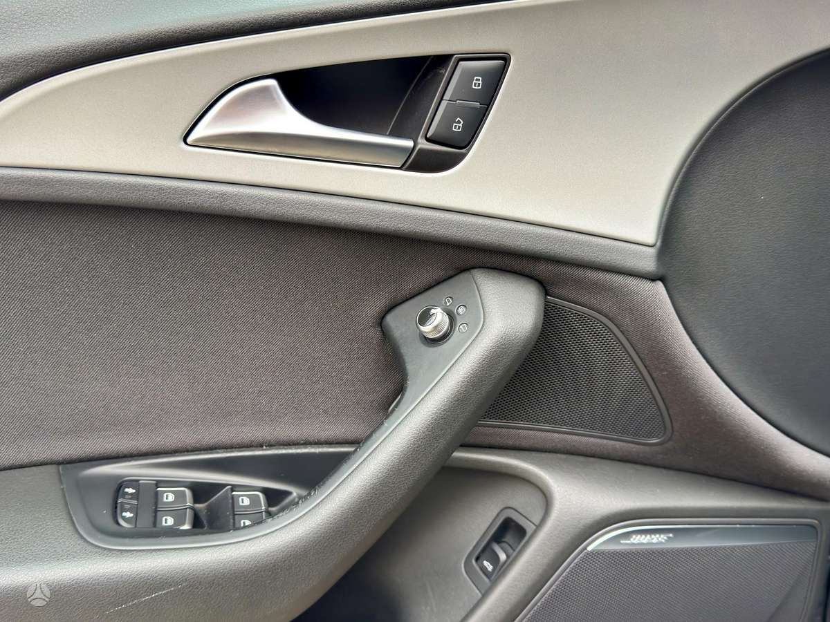 Audi A6 2012 — photo 25