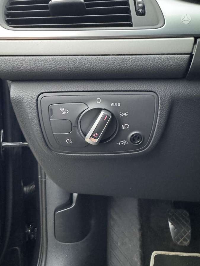 Audi A6 2012 — photo 26