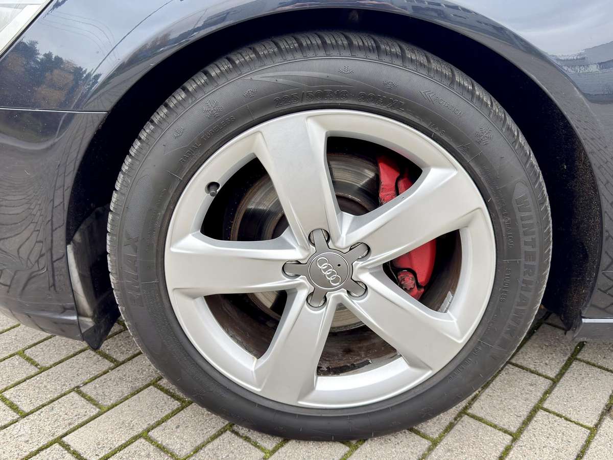 Audi A6 2012 — photo 28