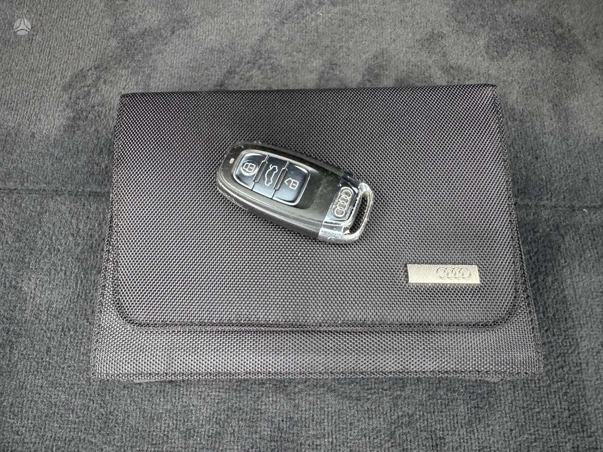 Audi A6 2012 — photo 31