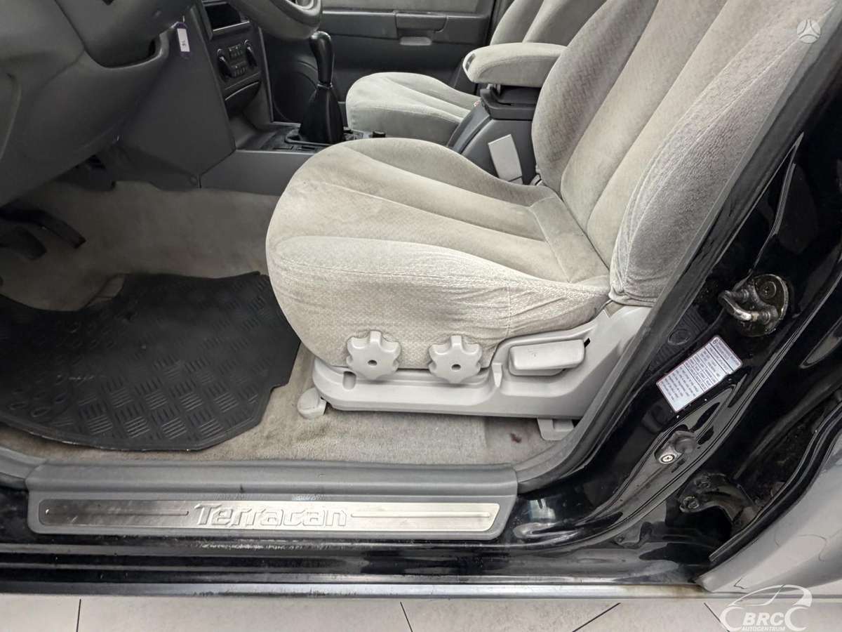 Hyundai Terracan 2005 — фото 22