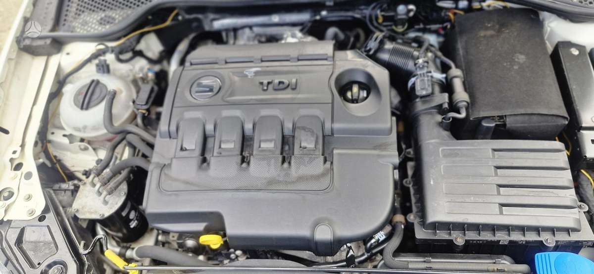 Seat Leon 2015 — photo 17