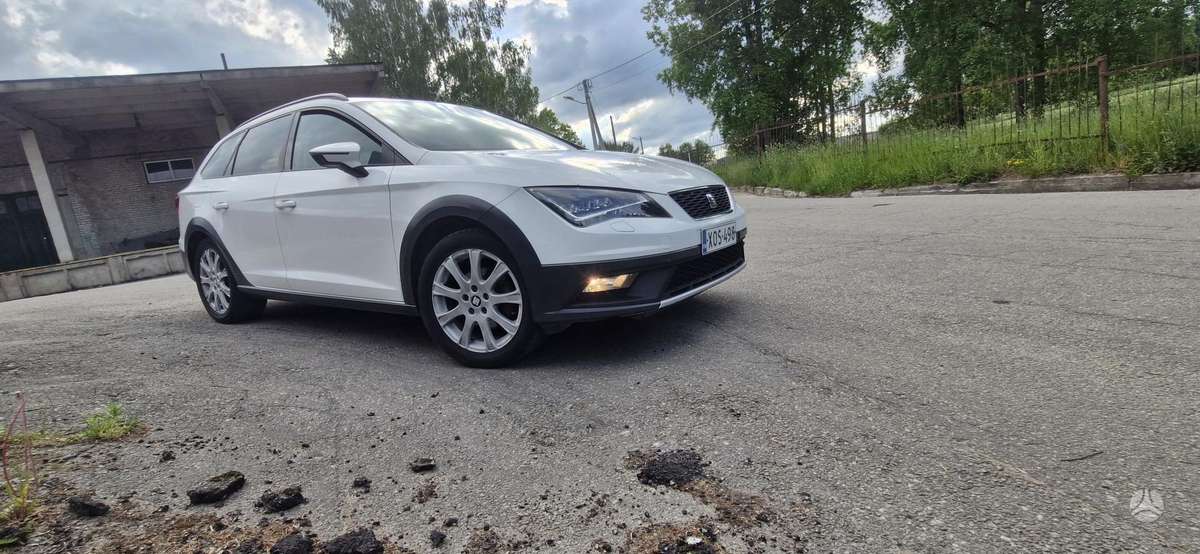 Seat Leon 2015 — interior