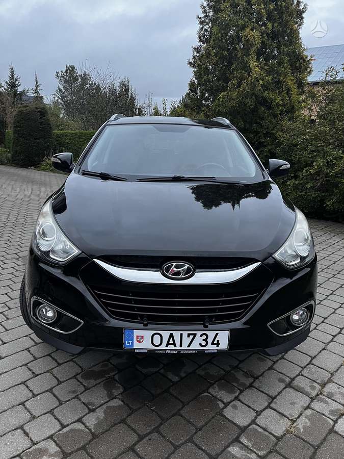Hyundai ix35 2012 — салон