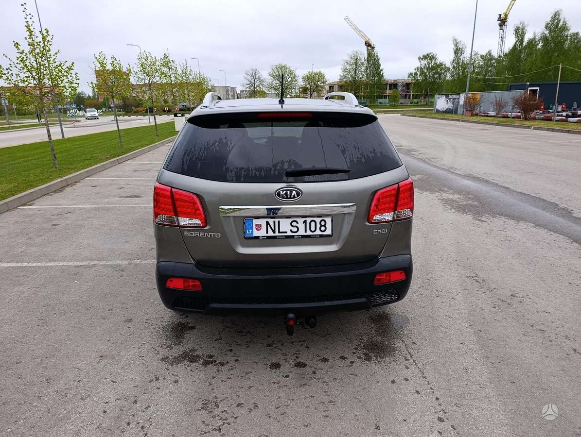 Kia Sorento 2011 — двигун 2200 cm³, 197 HP (145kW)