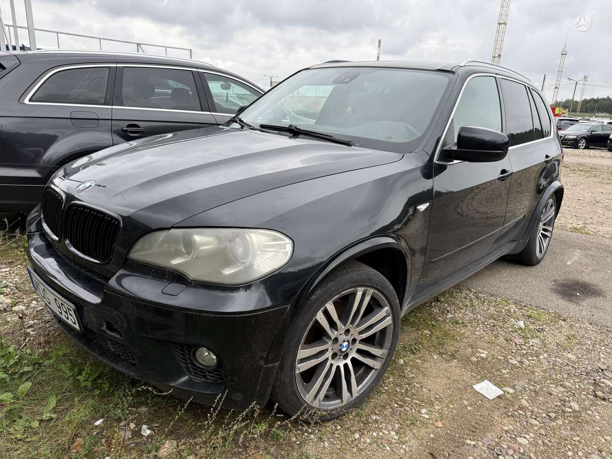 BMW X5 2010 — фото 5