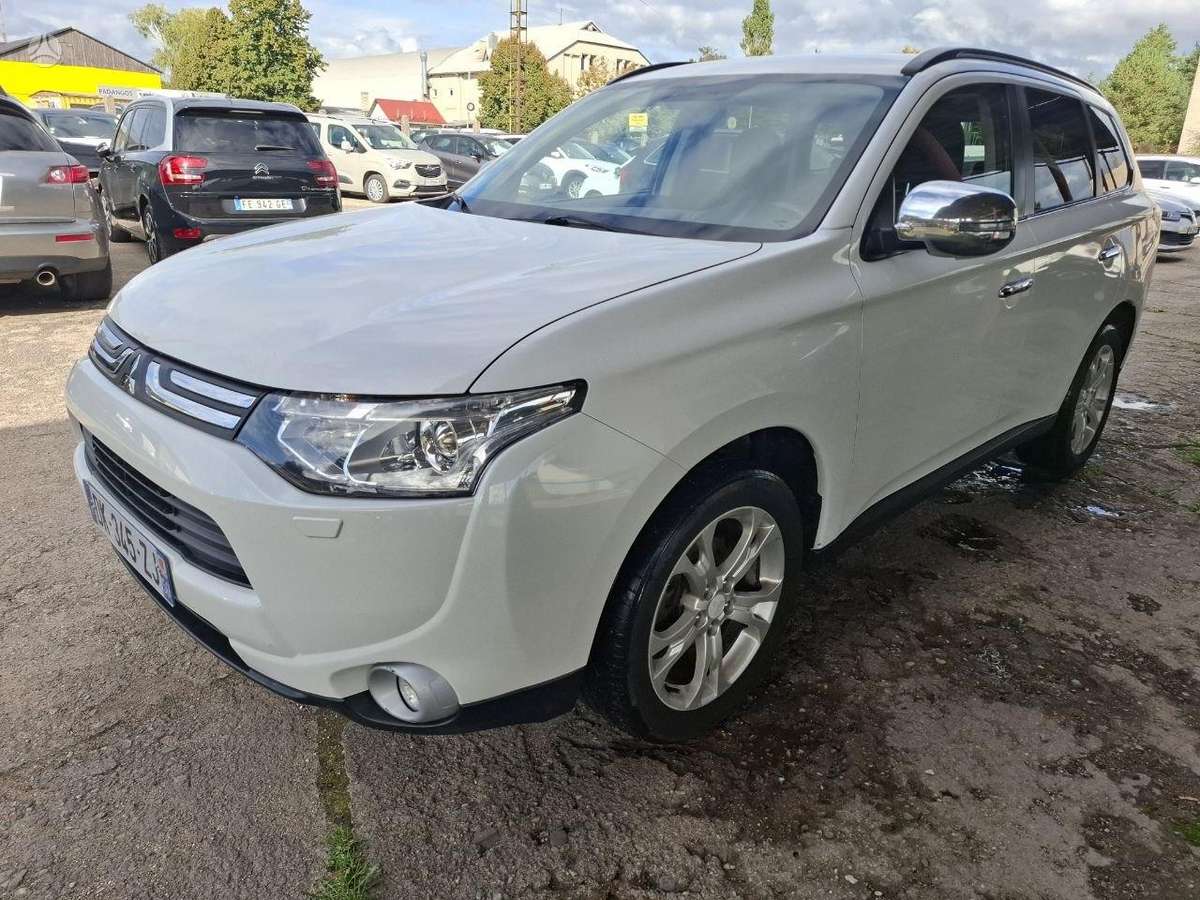 Mitsubishi Outlander, 2014