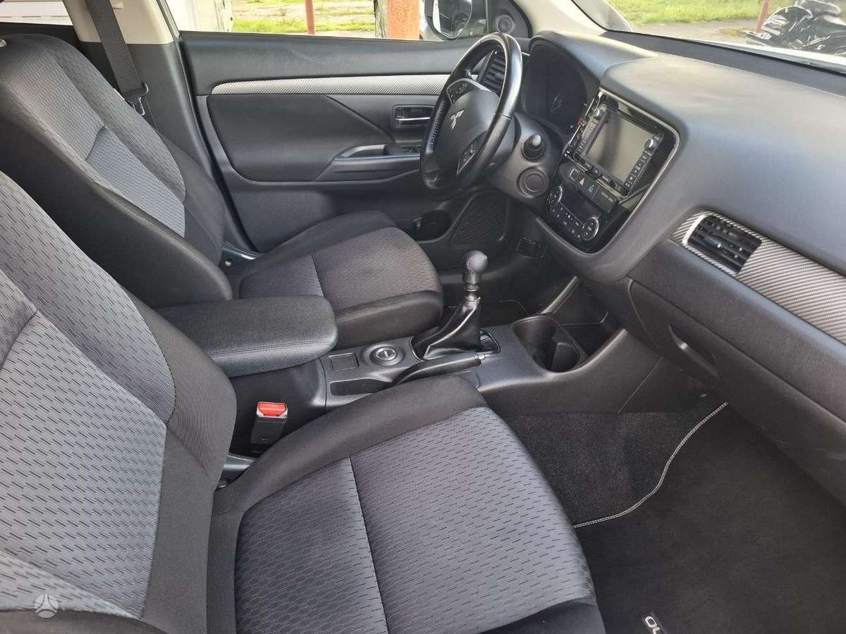 Mitsubishi Outlander 2014 — photo 5