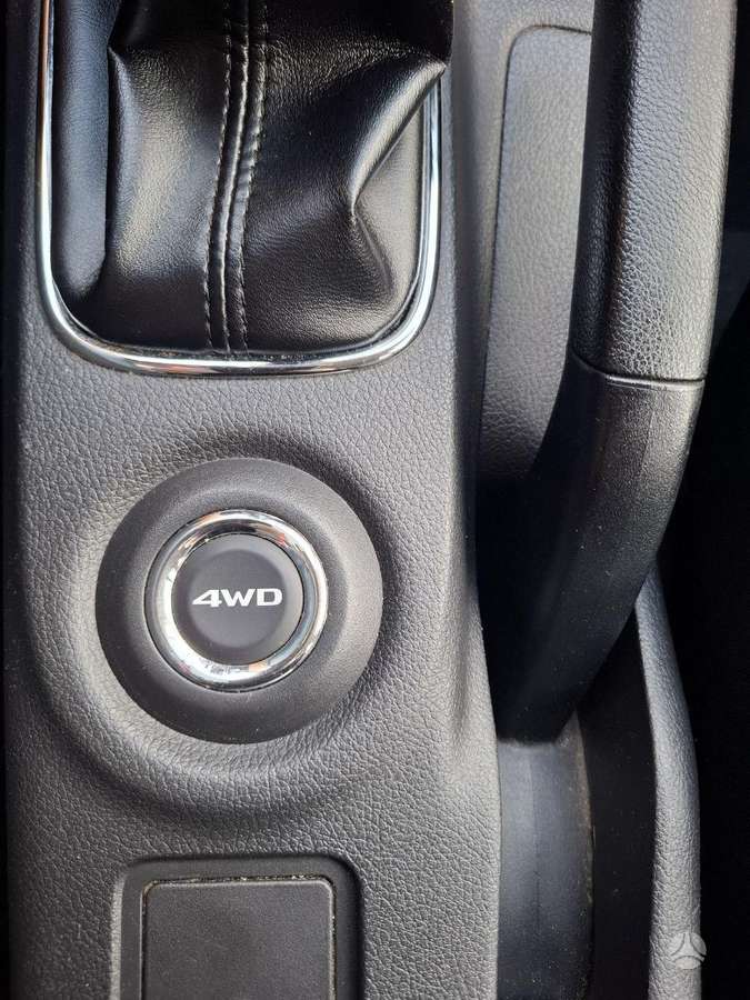 Mitsubishi Outlander 2014 — photo 8