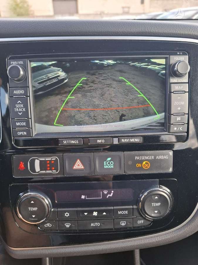 Mitsubishi Outlander 2014 — photo 9